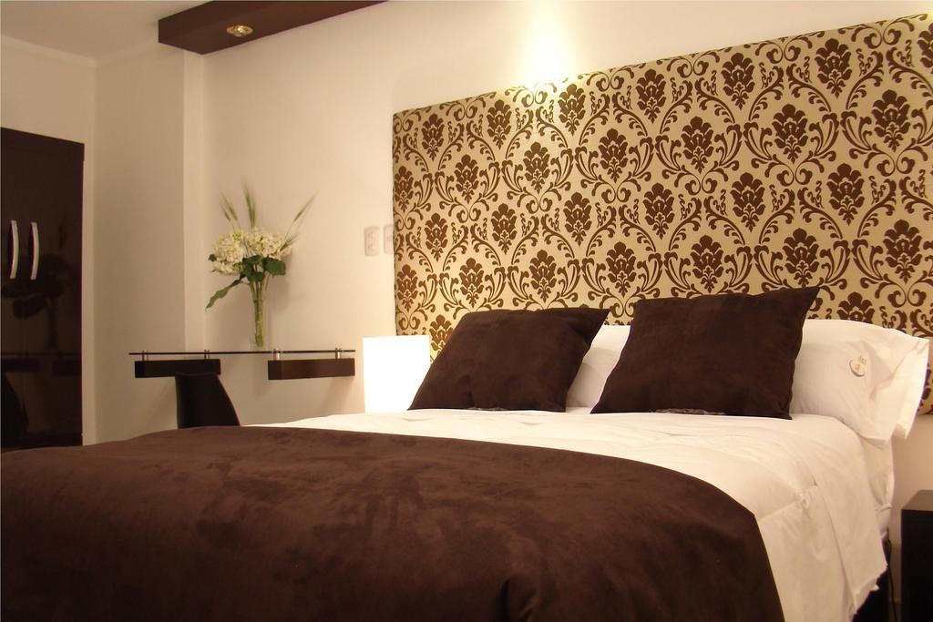 Hostal Media Luna Trujillo Bagian luar foto
